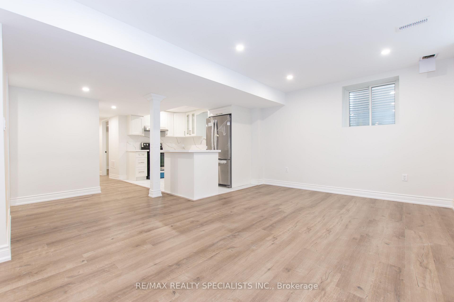 Photo 6 of Unit Bsmt, 1563 Doran Crescent, Milton, Ford — HOMEH