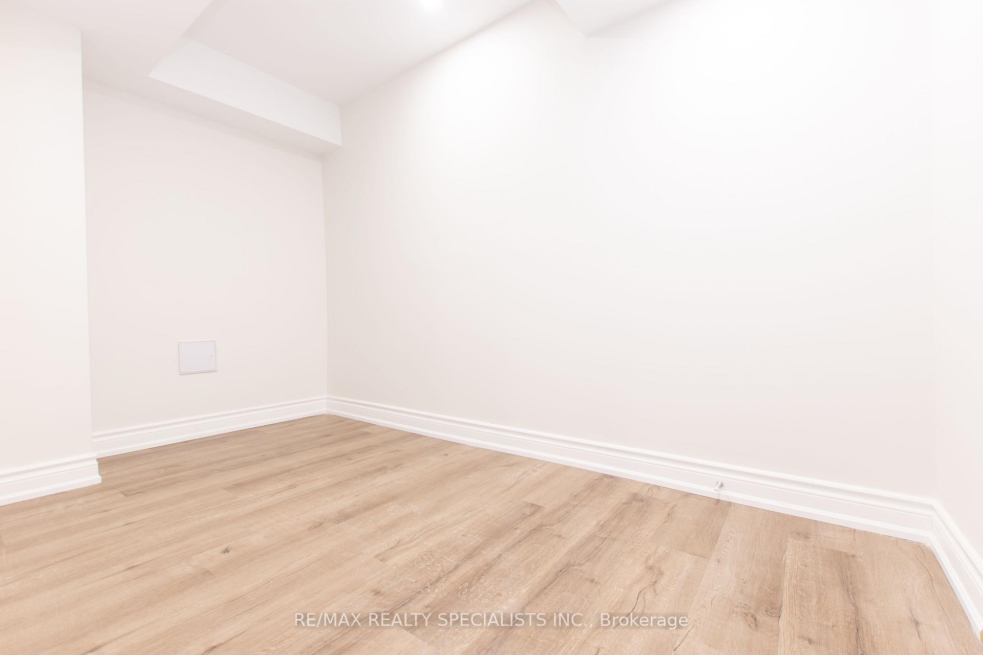 Photo 8 of Unit Bsmt, 1563 Doran Crescent, Milton, Ford — HOMEH