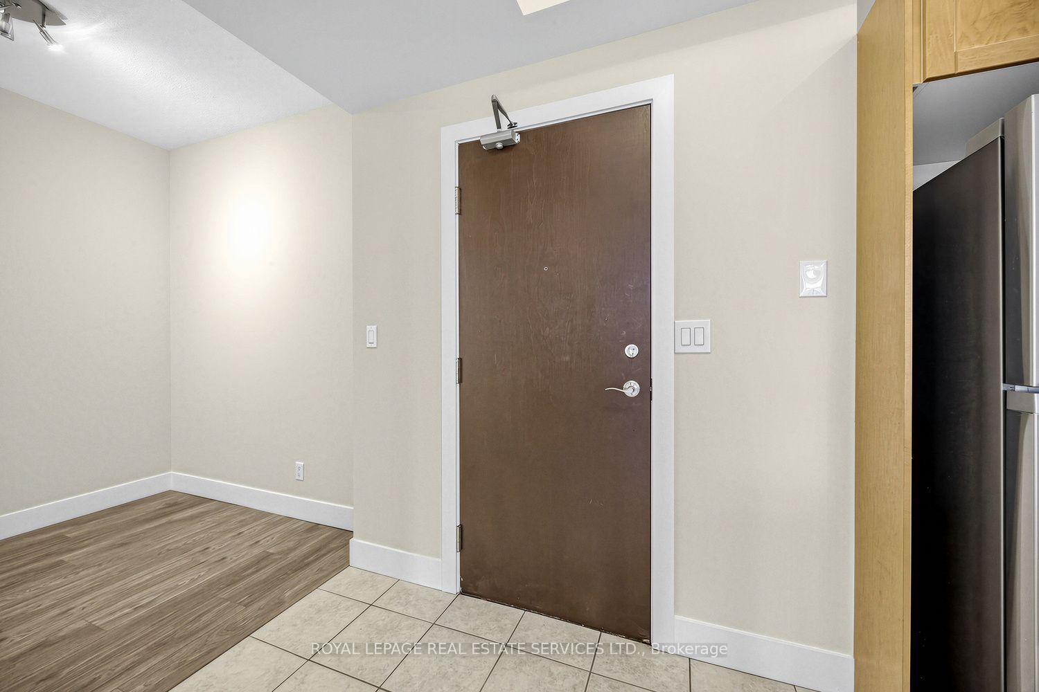 Photo 1 of Unit 1704, 1359 Rathburn Road E, Mississauga, Rathwood — HOMEH