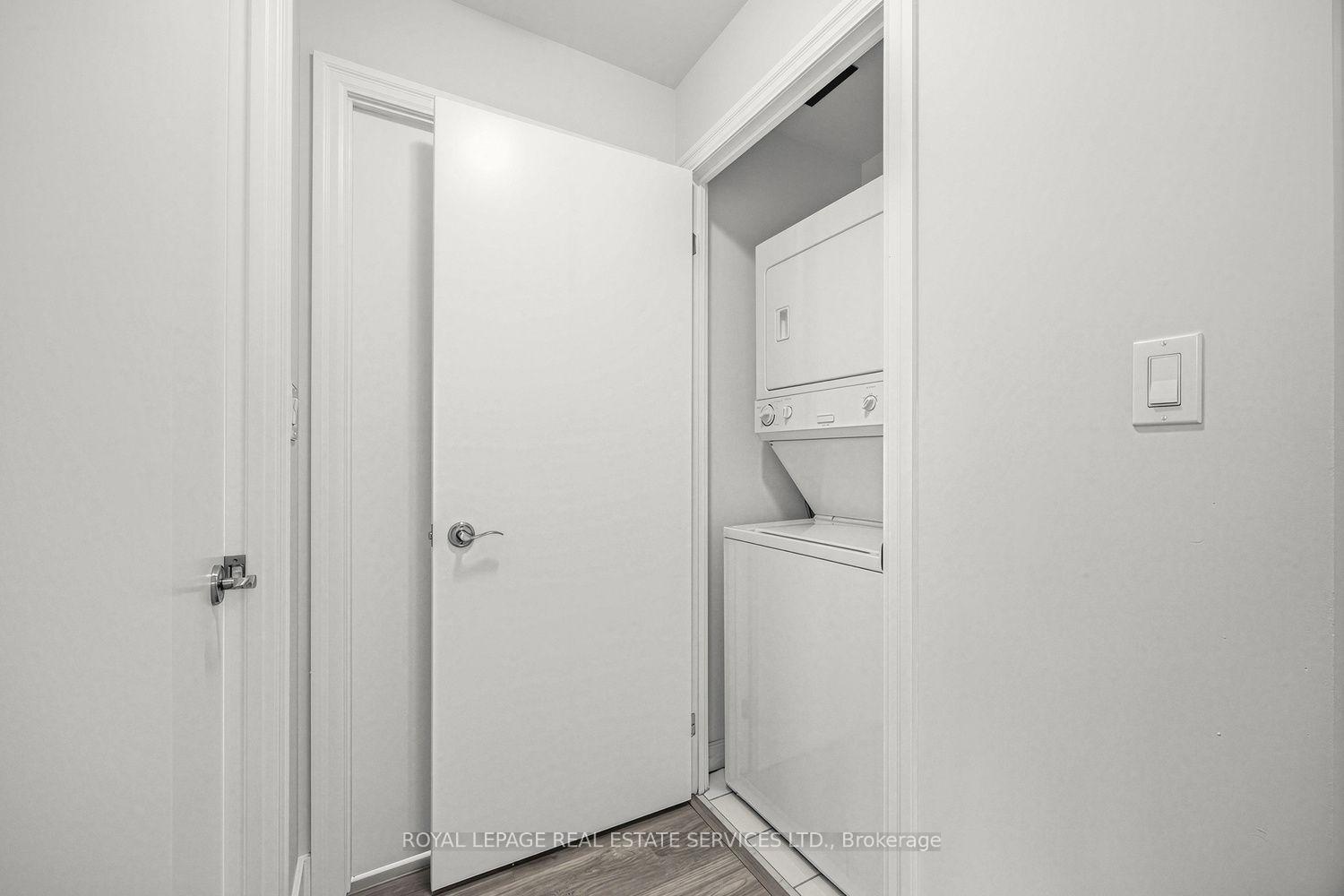Photo 27 of Unit 1704, 1359 Rathburn Road E, Mississauga, Rathwood — HOMEH