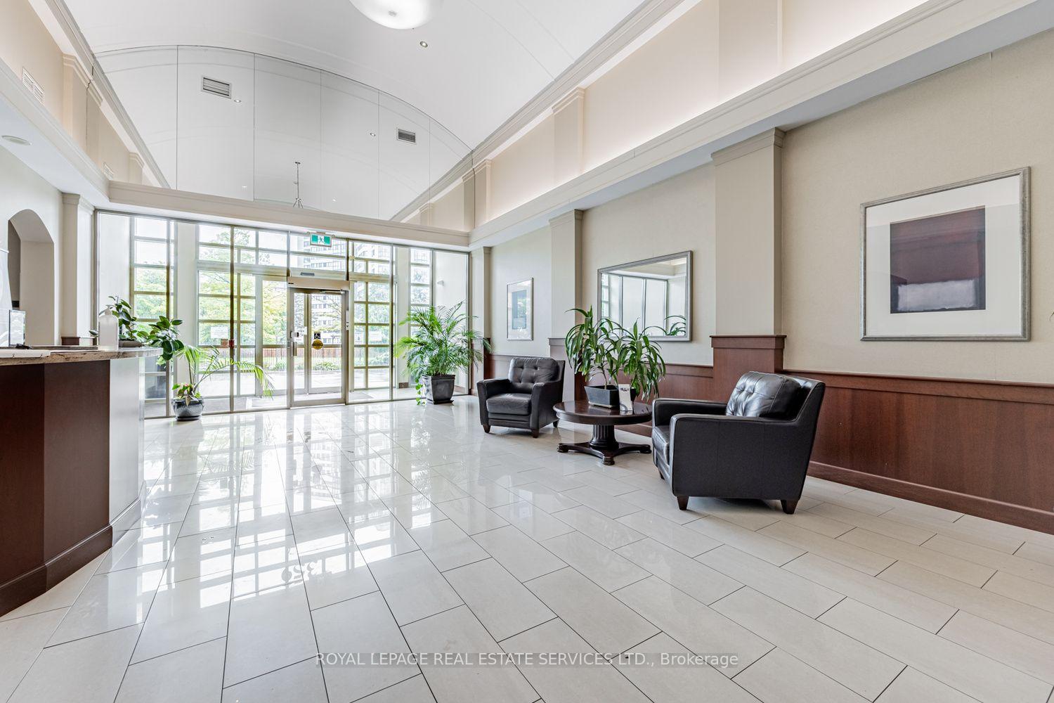 Photo 6 of Unit 1704, 1359 Rathburn Road E, Mississauga, Rathwood — HOMEH