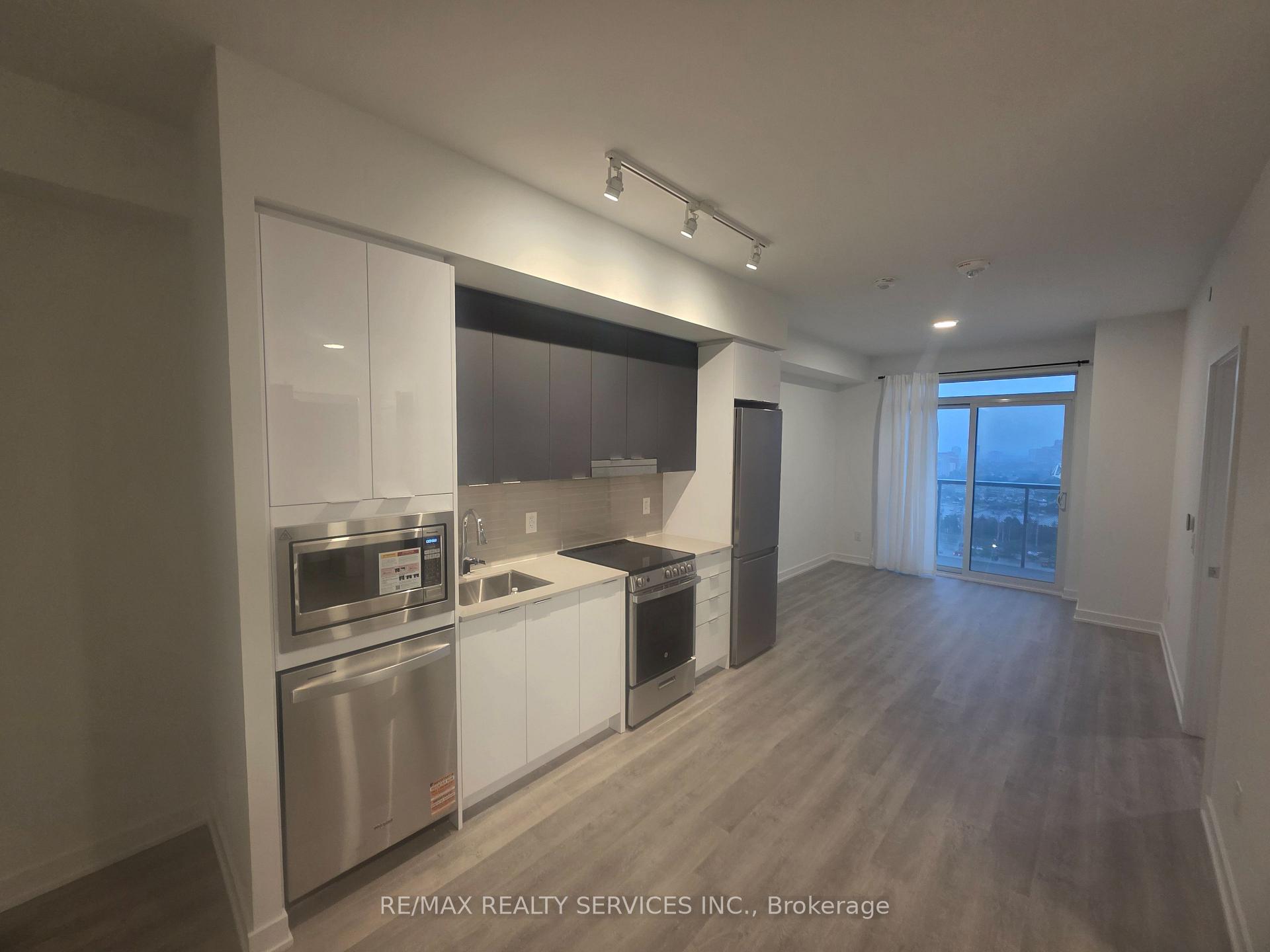 Photo 7 of Unit 1504, 5105 Hurontario Street, Mississauga, Hurontario — HOMEH