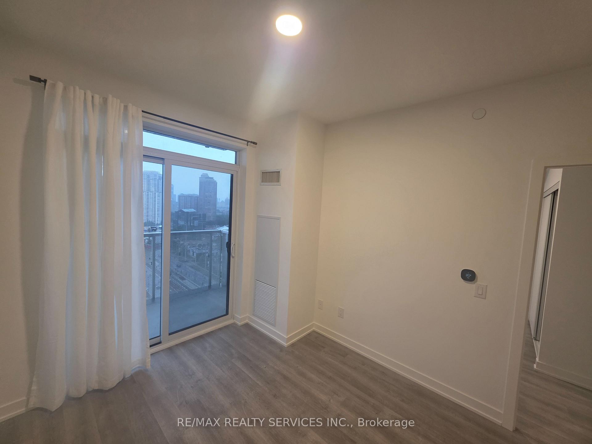 Photo 9 of Unit 1504, 5105 Hurontario Street, Mississauga, Hurontario — HOMEH
