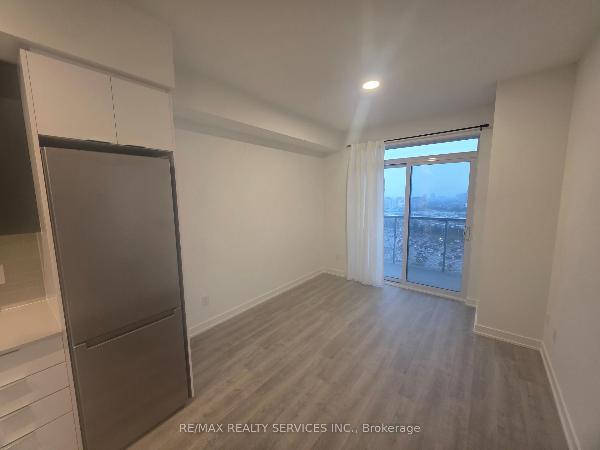 Photo 8 of Unit 1504, 5105 Hurontario Street, Mississauga, Hurontario — HOMEH
