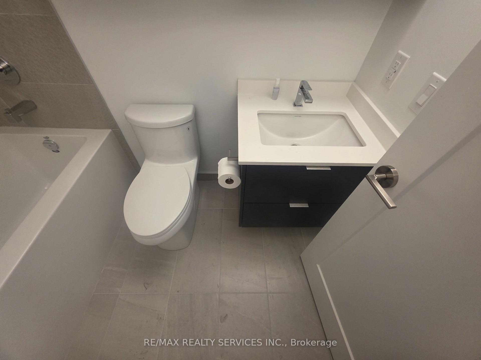 Photo 17 of Unit 1504, 5105 Hurontario Street, Mississauga, Hurontario — HOMEH