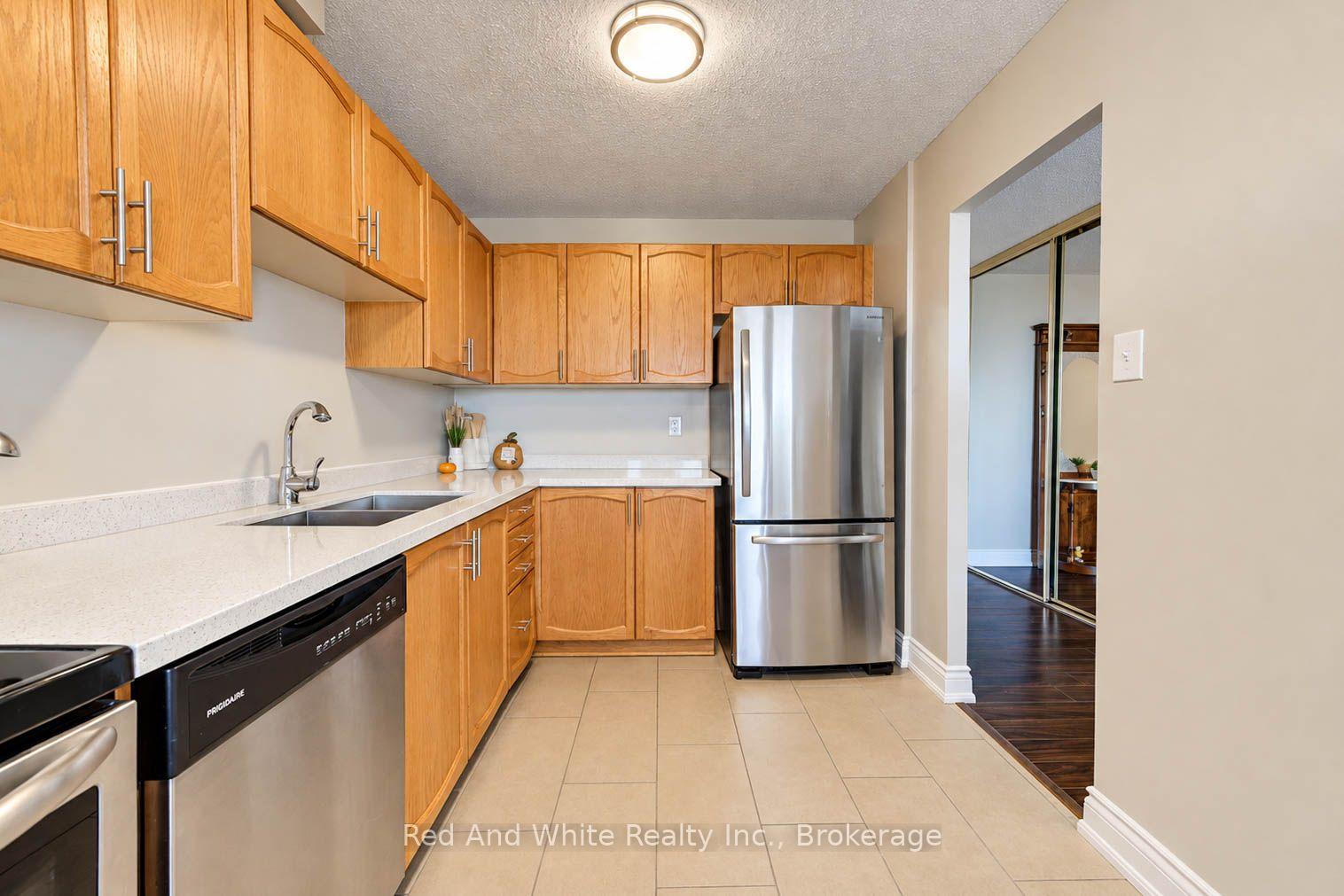 Photo 9 of Unit 1101, 375 King Street N, Waterloo, Lakeshore Village — HOMEH