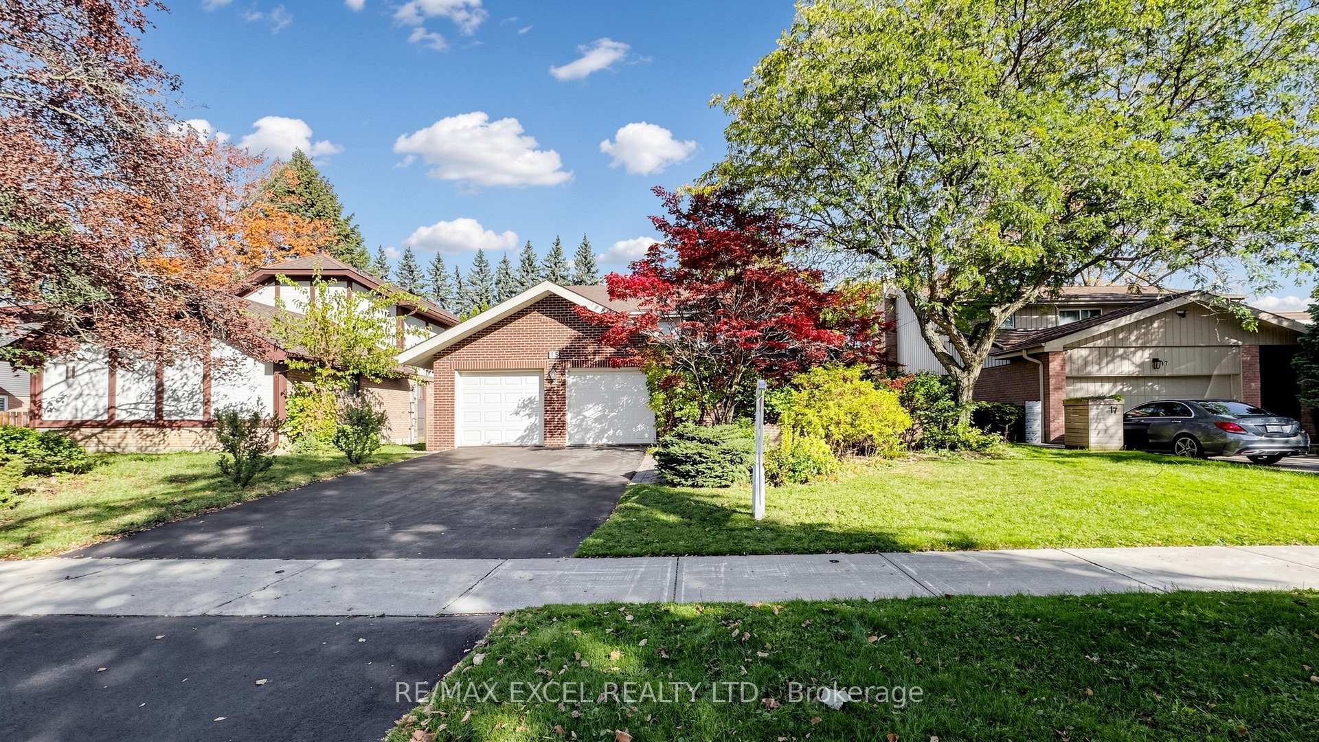 Photo 1 of 15 Mellowood Drive, North York, St. Andrew-Windfields — HOMEH