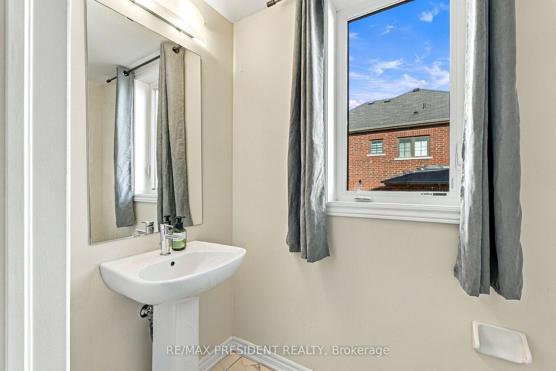 Photo 14 of 1 Ladd Avenue, Brantford, Empire South — HOMEH