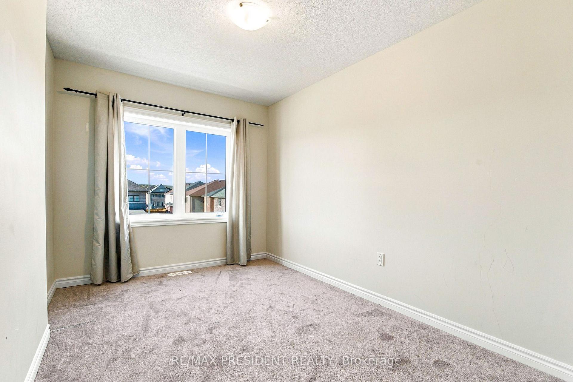 Photo 22 of 1 Ladd Avenue, Brantford, Empire South — HOMEH