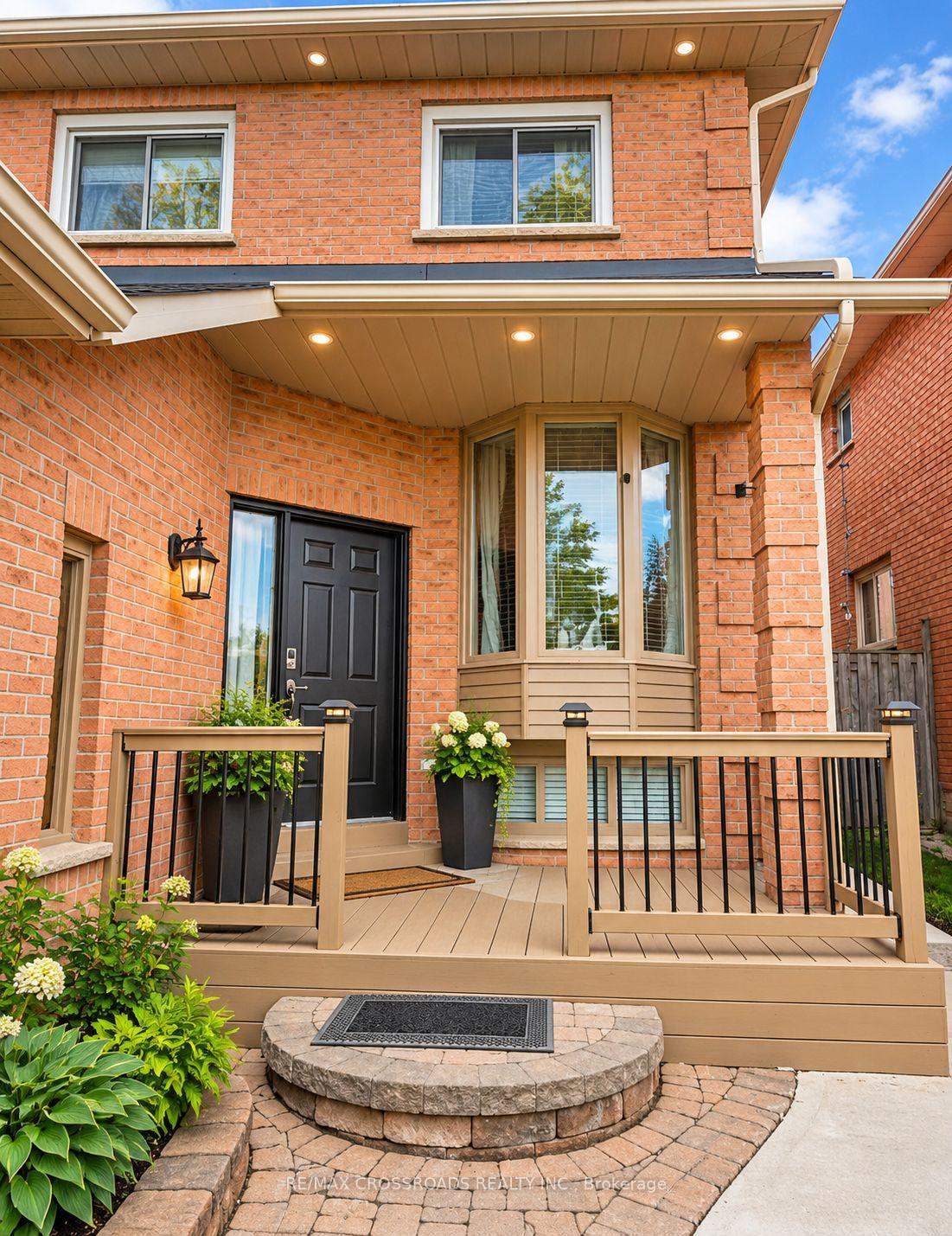 Photo 2 of 11 Murkar Crescent, Whitby, Blue Grass Meadows — HOMEH