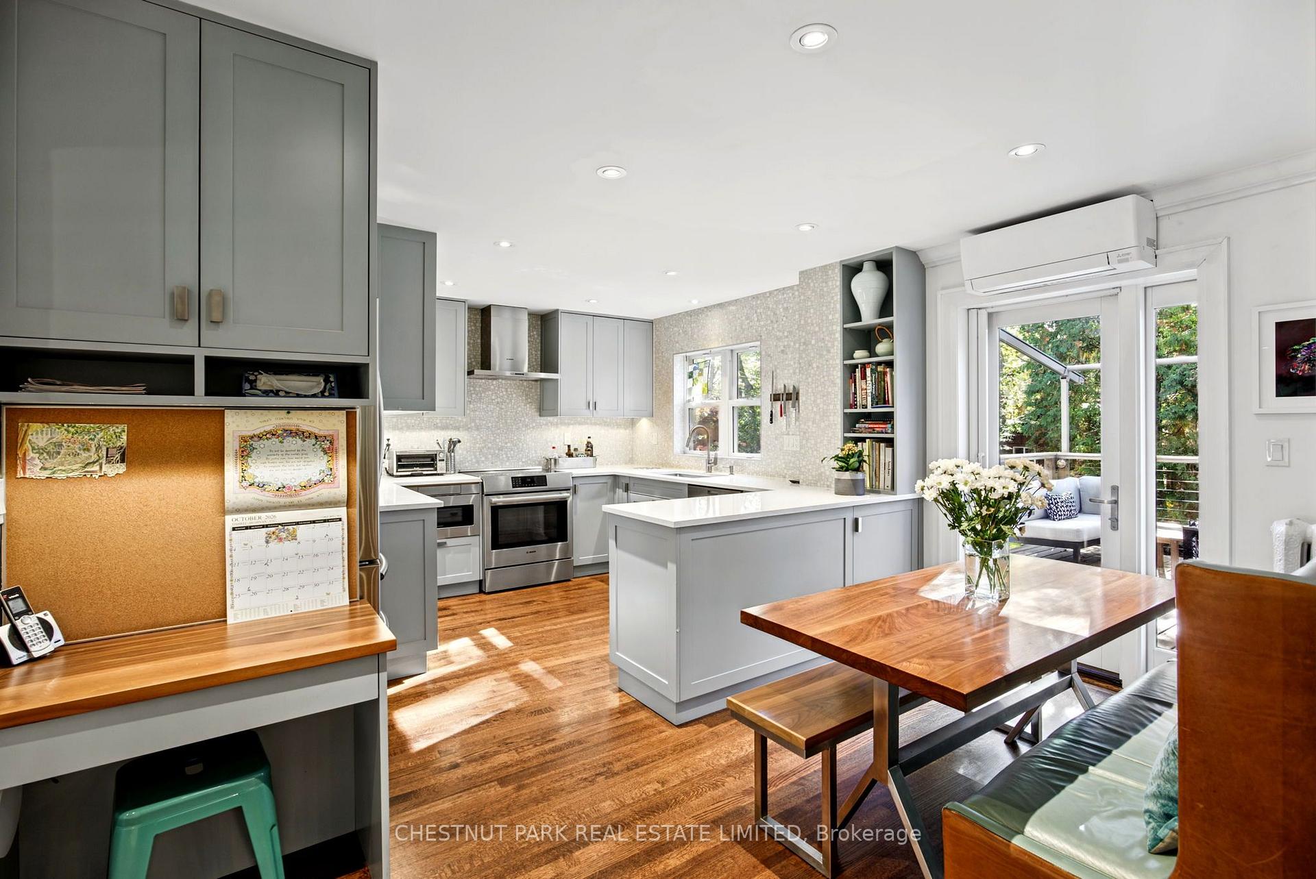 Photo 10 of 256 Old Forest Hill Road, Toronto, Forest Hill North — HOMEH