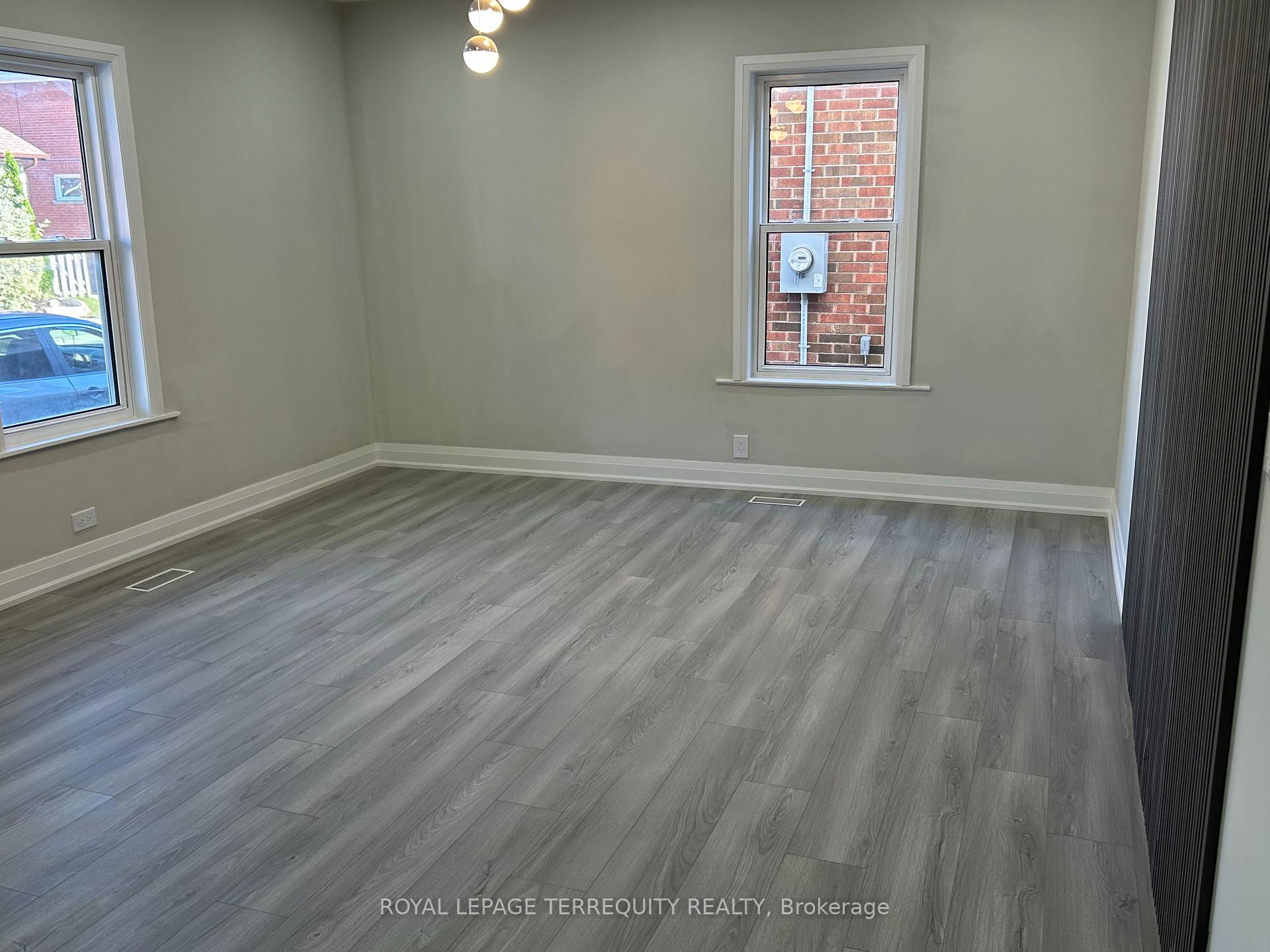 Photo 8 of 292 Celina Street, Oshawa, Central — HOMEH