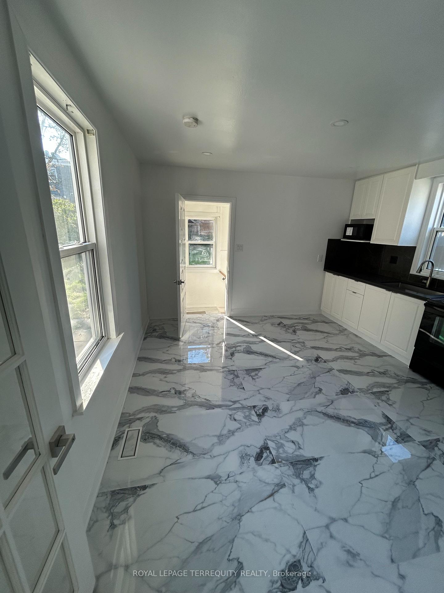 Photo 21 of 292 Celina Street, Oshawa, Central — HOMEH