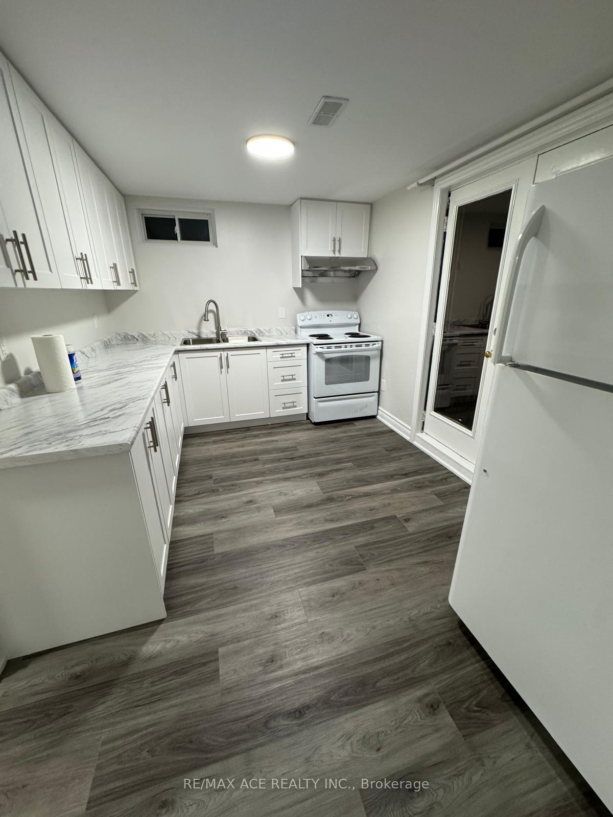 Photo 2 of Unit Bsmt, 1644 Pepperwood Gate, Pickering, Brock Ridge — HOMEH
