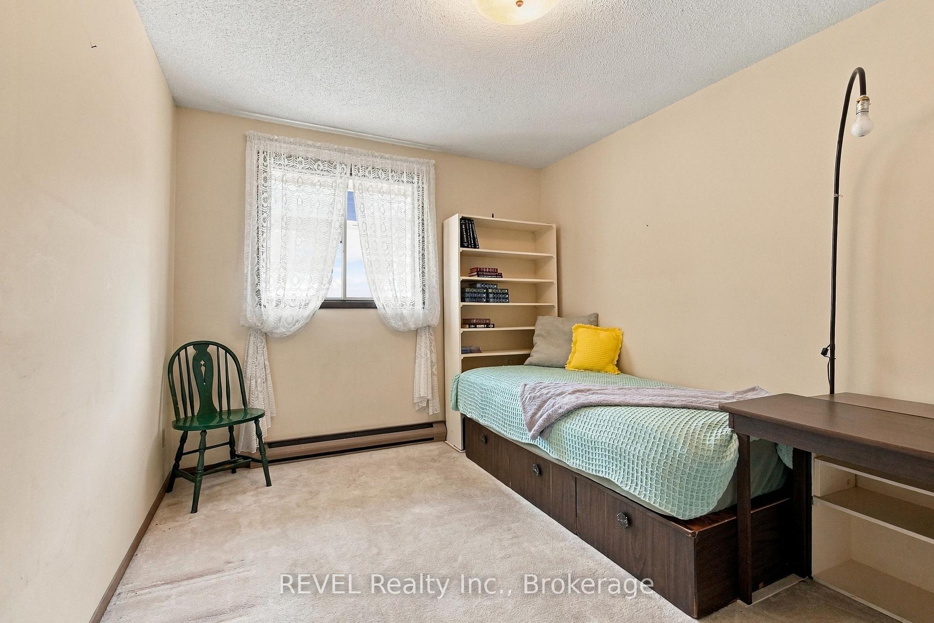 Photo 15 of 123 Ardwick Street, Whitby, Blue Grass Meadows — HOMEH