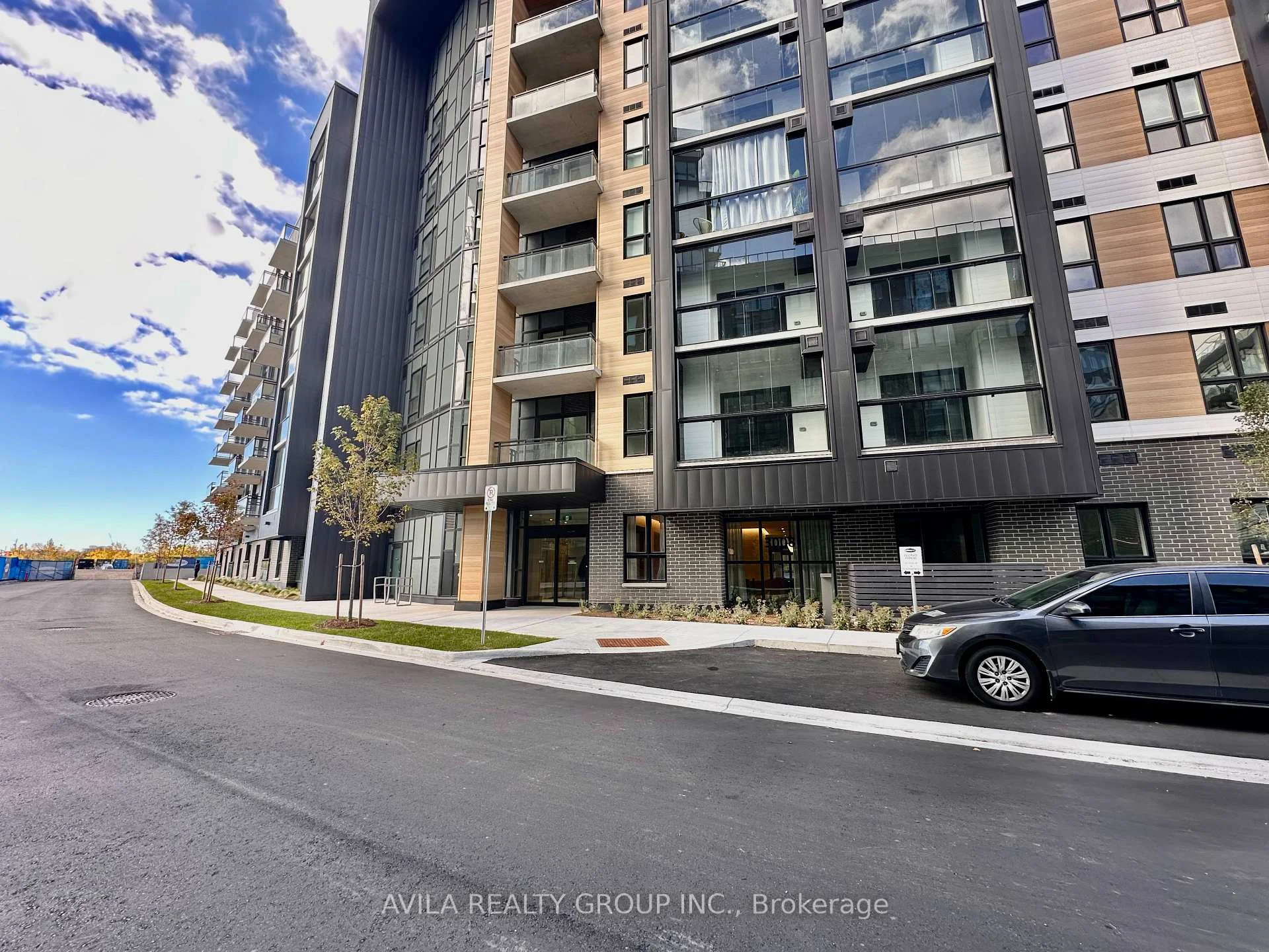 Photo 1 of Unit 210, 3008 William Cutmore Boulevard, Oakville, Joshua Meadows — HOMEH