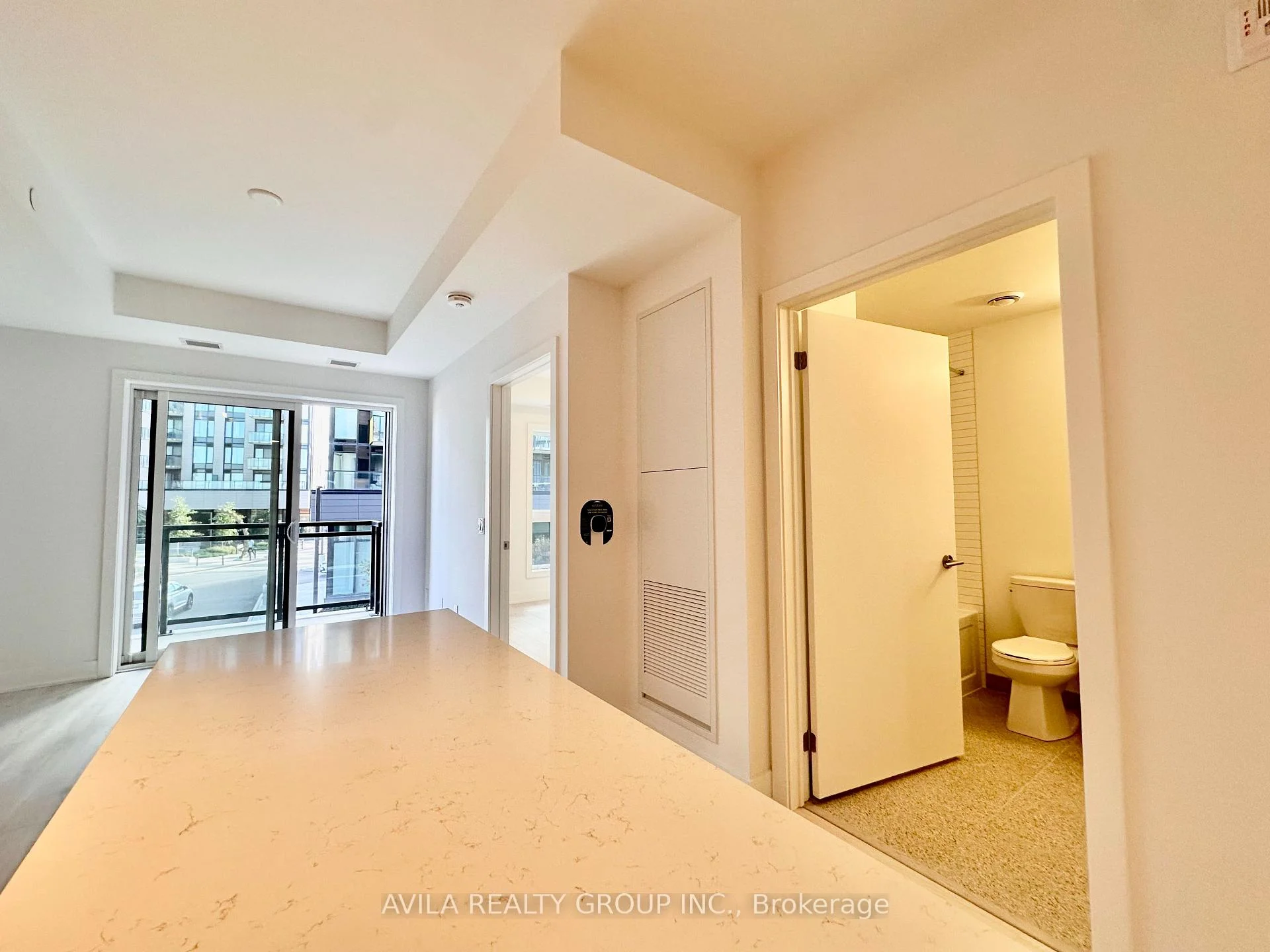 Photo 12 of Unit 210, 3008 William Cutmore Boulevard, Oakville, Joshua Meadows — HOMEH