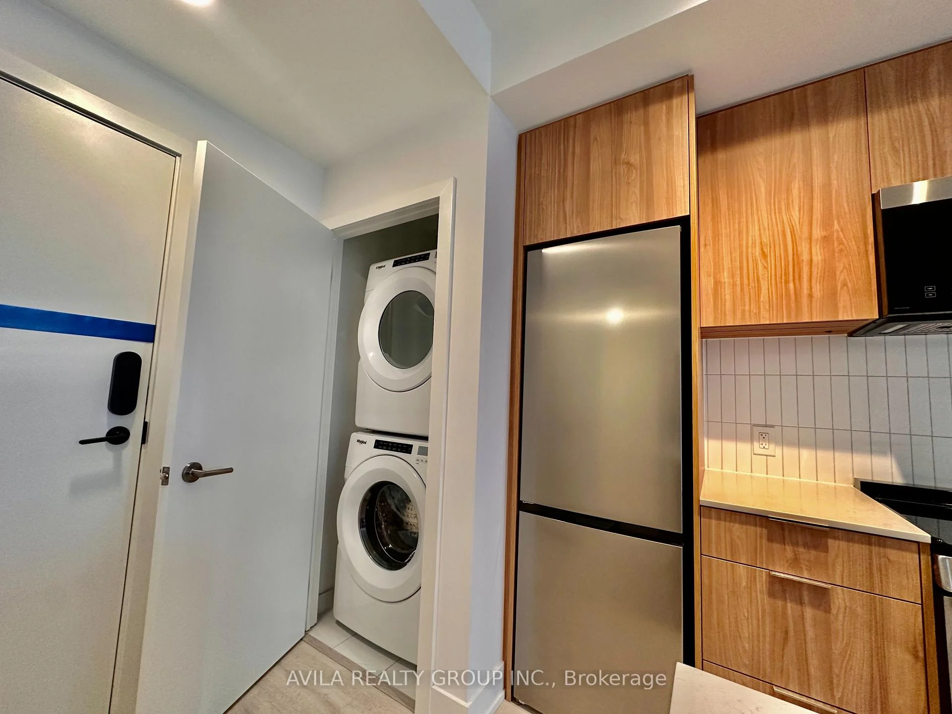 Photo 22 of Unit 210, 3008 William Cutmore Boulevard, Oakville, Joshua Meadows — HOMEH