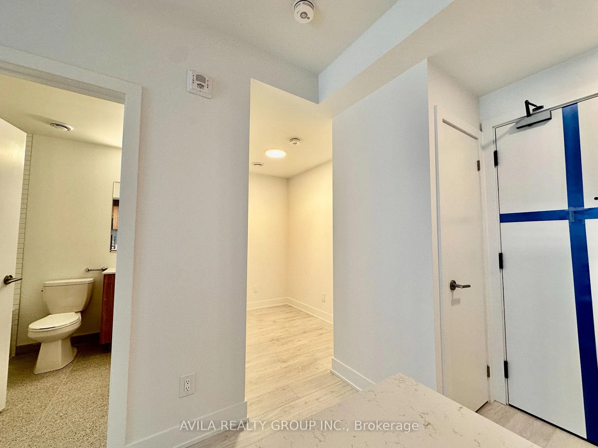 Photo 28 of Unit 210, 3008 William Cutmore Boulevard, Oakville, Joshua Meadows — HOMEH