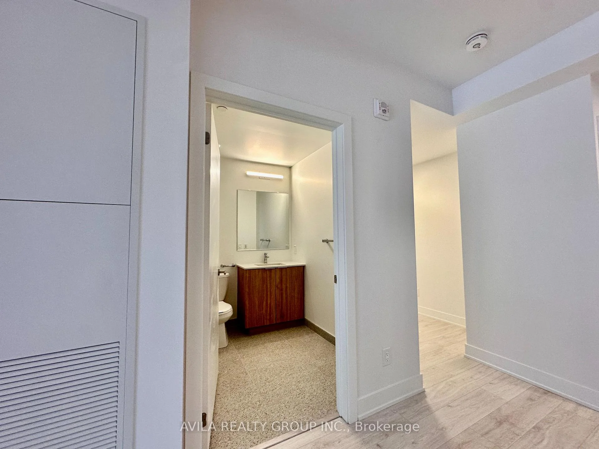 Photo 32 of Unit 210, 3008 William Cutmore Boulevard, Oakville, Joshua Meadows — HOMEH