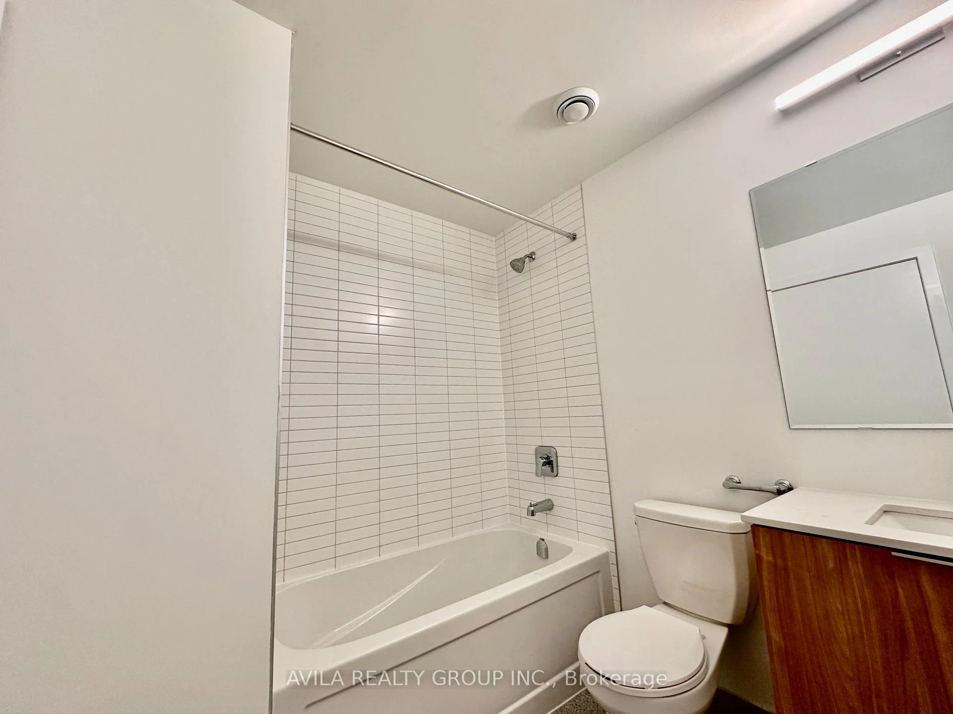 Photo 34 of Unit 210, 3008 William Cutmore Boulevard, Oakville, Joshua Meadows — HOMEH