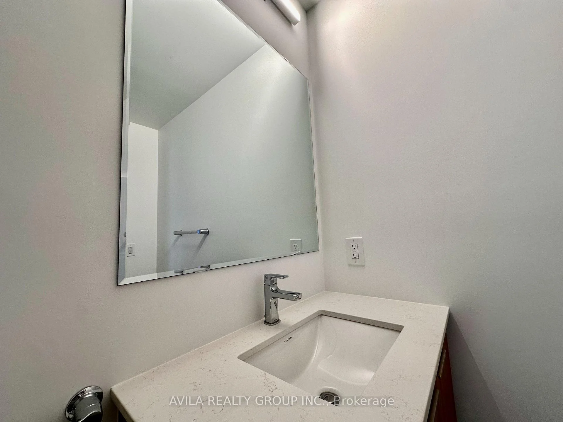 Photo 38 of Unit 210, 3008 William Cutmore Boulevard, Oakville, Joshua Meadows — HOMEH