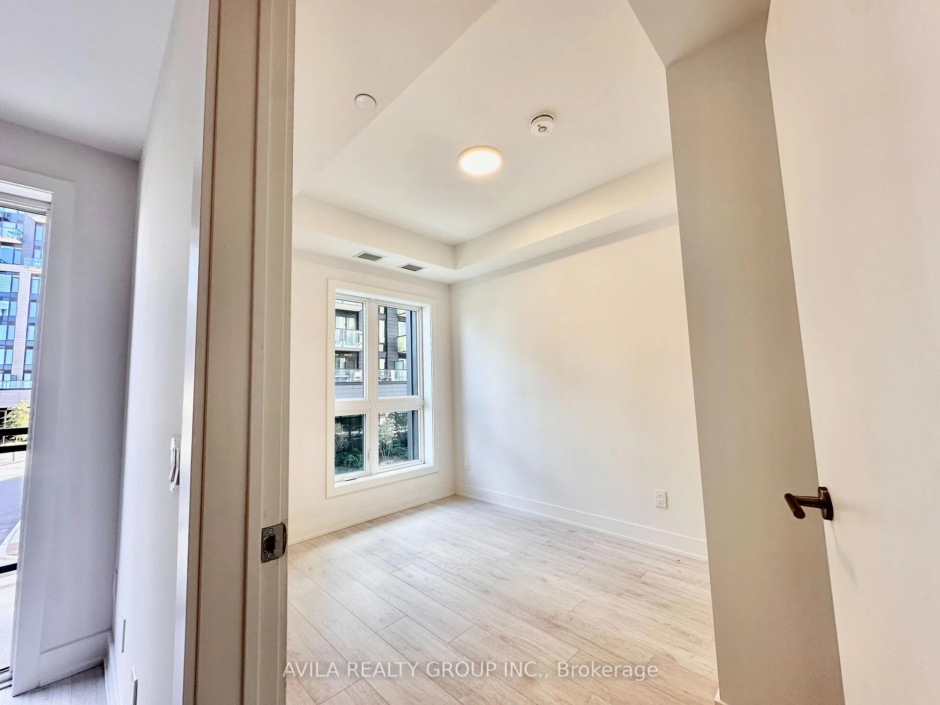 Photo 39 of Unit 210, 3008 William Cutmore Boulevard, Oakville, Joshua Meadows — HOMEH