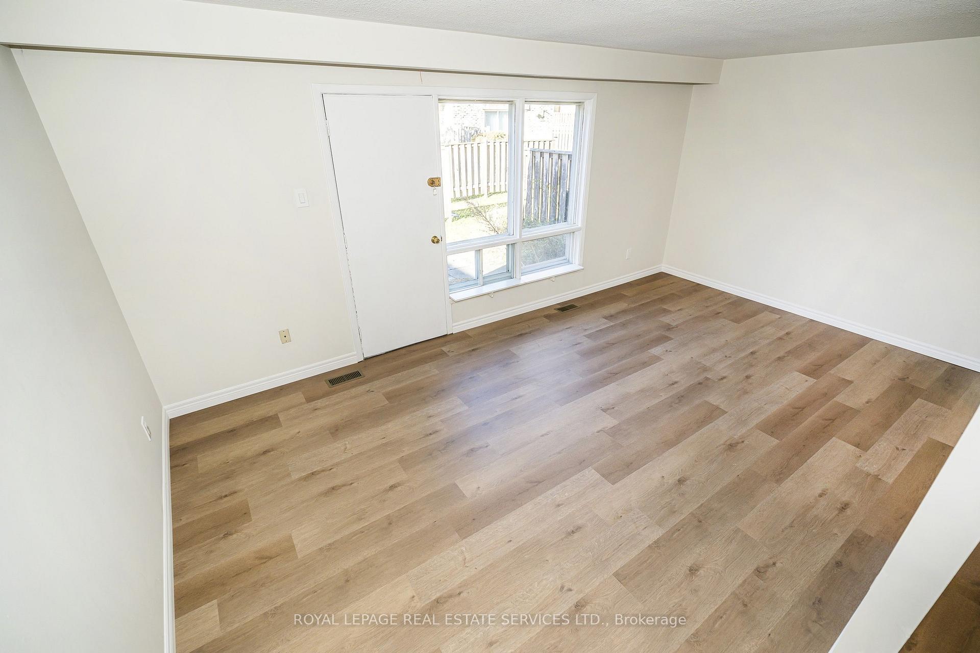Photo 14 of Unit 51, 707 Burnhamthorpe Road, Etobicoke, Markland Wood — HOMEH