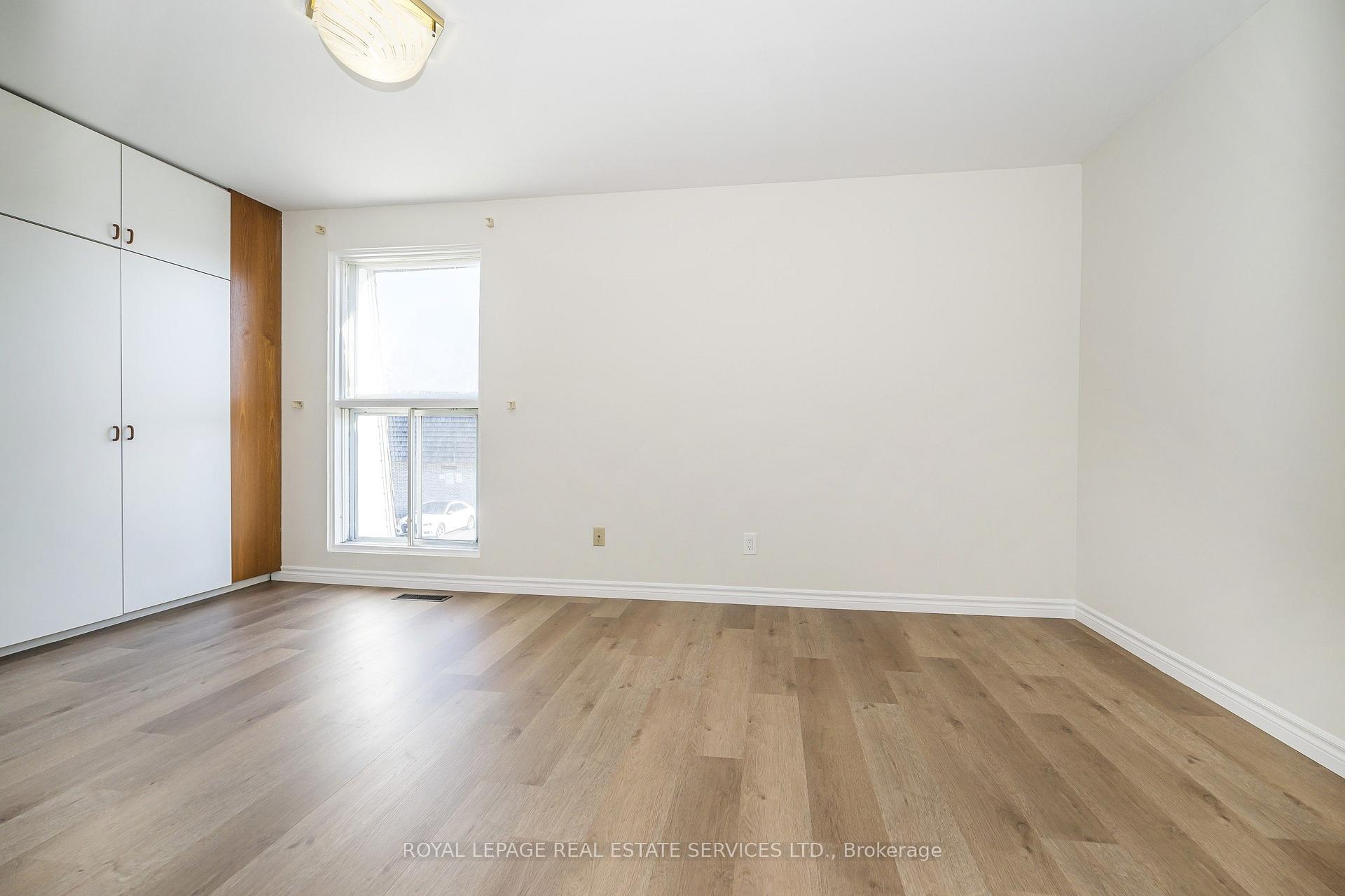 Photo 17 of Unit 51, 707 Burnhamthorpe Road, Etobicoke, Markland Wood — HOMEH