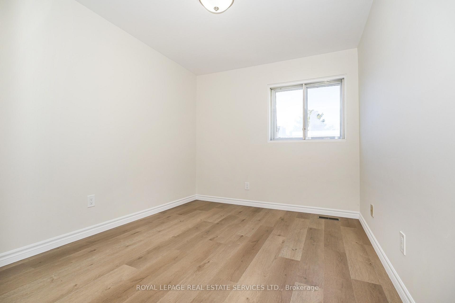 Photo 22 of Unit 51, 707 Burnhamthorpe Road, Etobicoke, Markland Wood — HOMEH