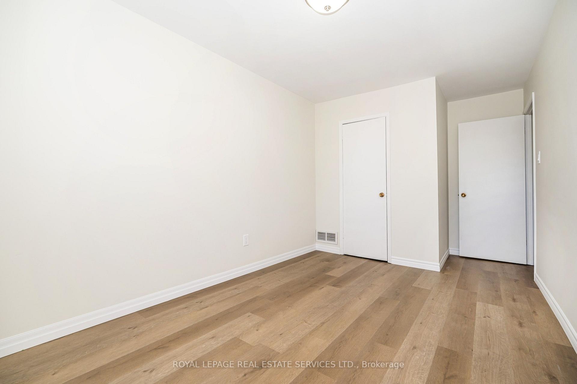 Photo 21 of Unit 51, 707 Burnhamthorpe Road, Etobicoke, Markland Wood — HOMEH