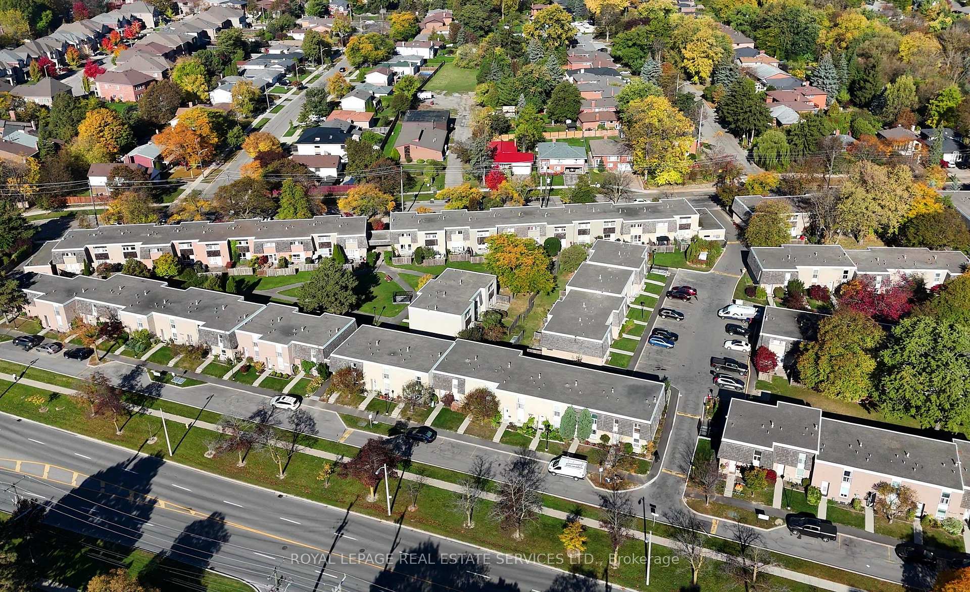 Photo 28 of Unit 51, 707 Burnhamthorpe Road, Etobicoke, Markland Wood — HOMEH