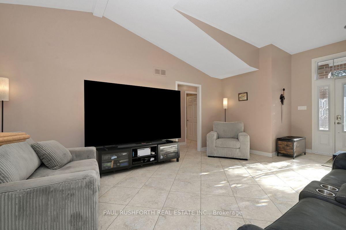 Photo 10 of 212 Malcolm's Way, Beckwith, Beckwith Twp — HOMEH