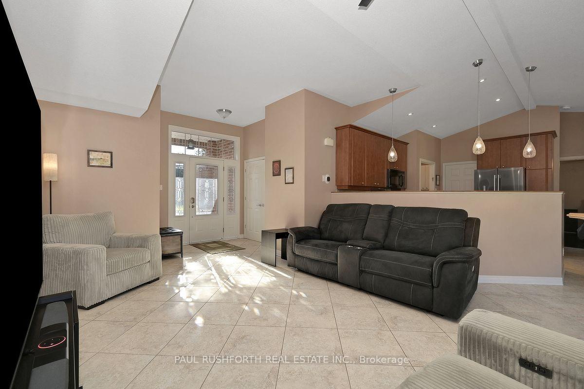 Photo 11 of 212 Malcolm's Way, Beckwith, Beckwith Twp — HOMEH