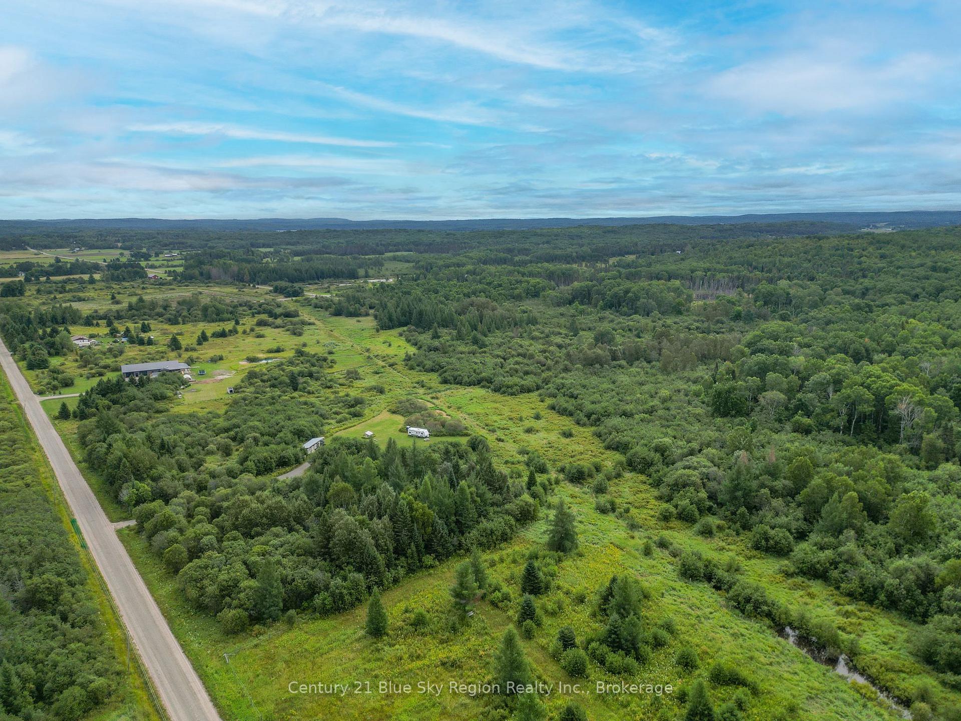 Photo 3 of 1131 Hills Siding Road, Chisholm — HOMEH
