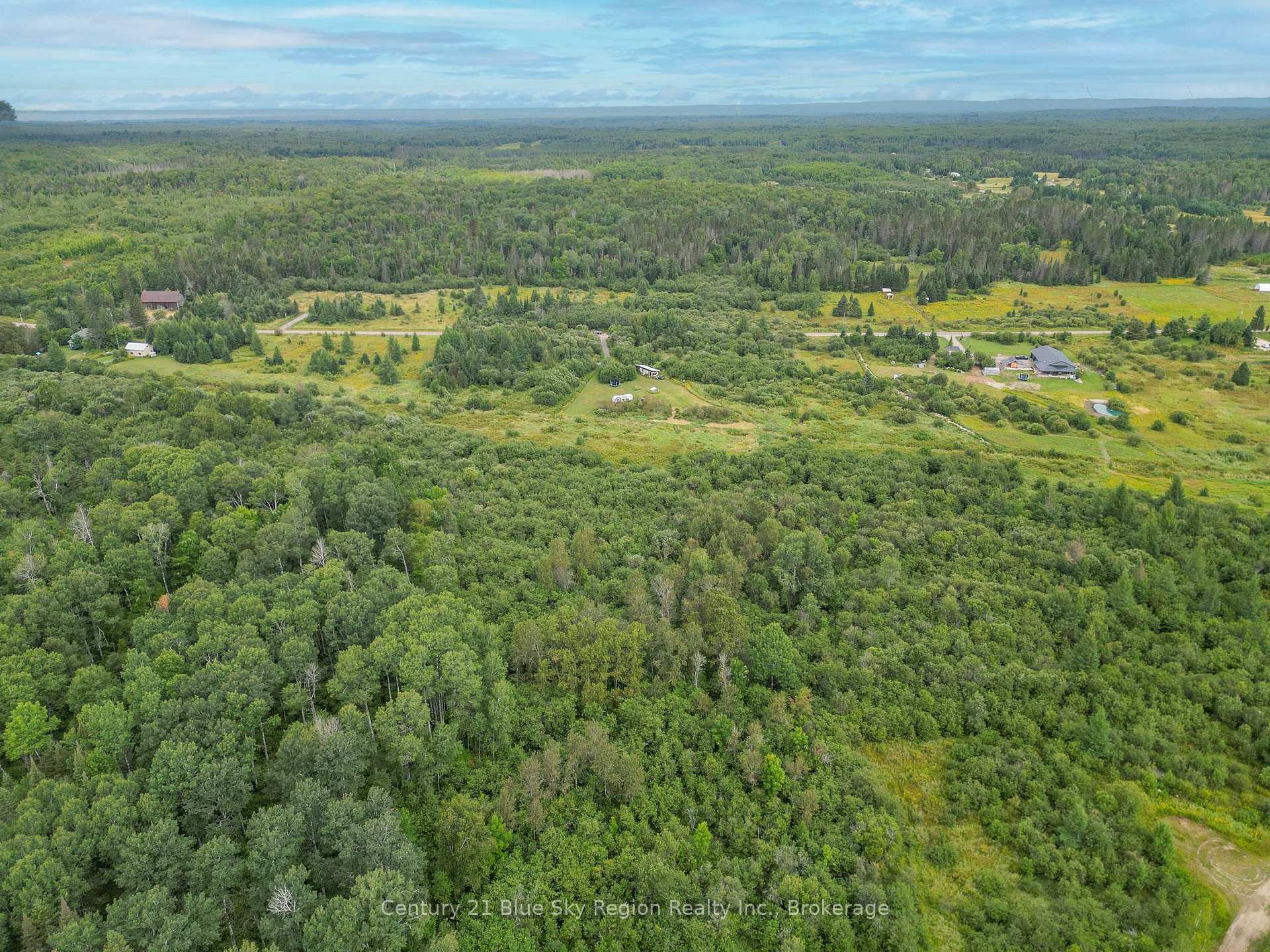 Photo 6 of 1131 Hills Siding Road, Chisholm — HOMEH