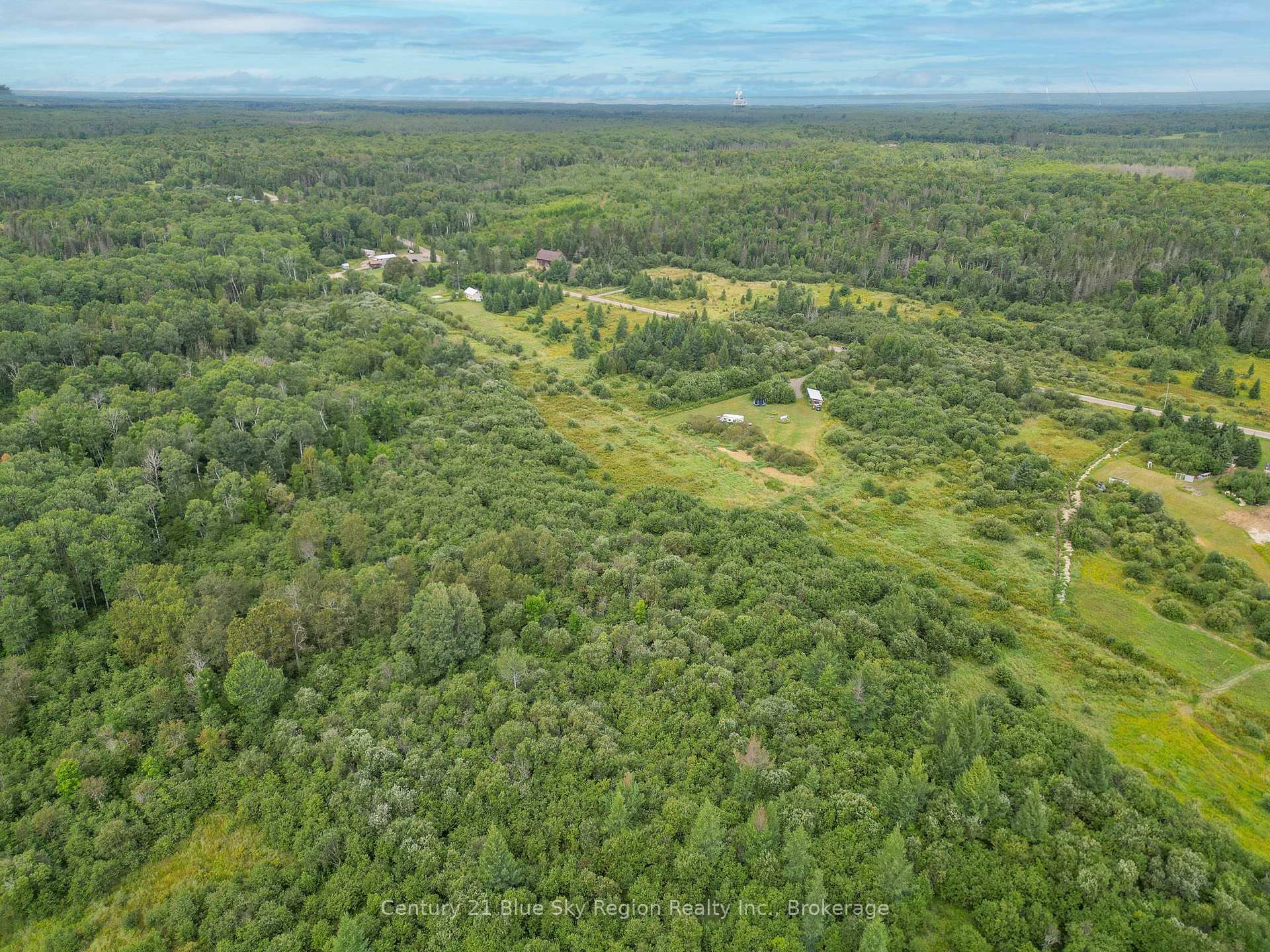 Photo 8 of 1131 Hills Siding Road, Chisholm — HOMEH