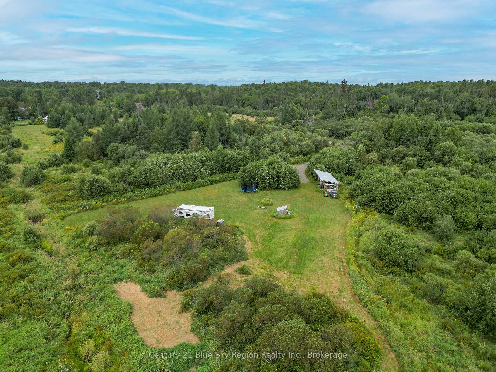 Photo 11 of 1131 Hills Siding Road, Chisholm — HOMEH