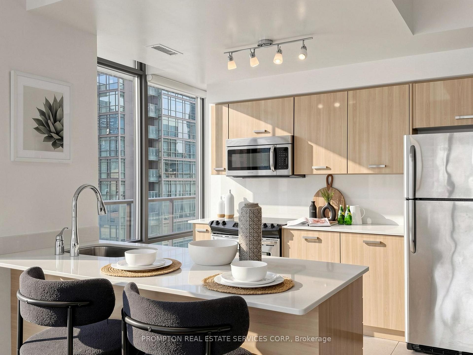 Photo 12 of Unit 905, 832 Bay Street, Toronto, Bay Street Corridor — HOMEH
