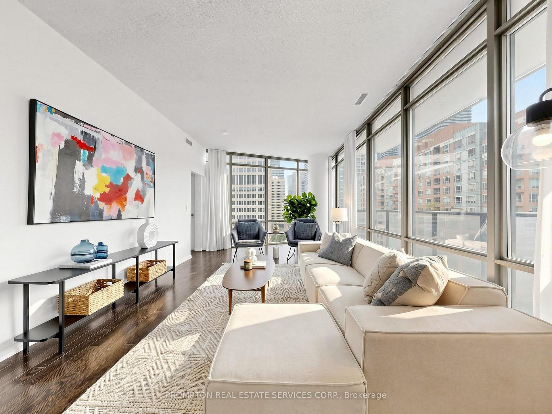 Photo 16 of Unit 905, 832 Bay Street, Toronto, Bay Street Corridor — HOMEH