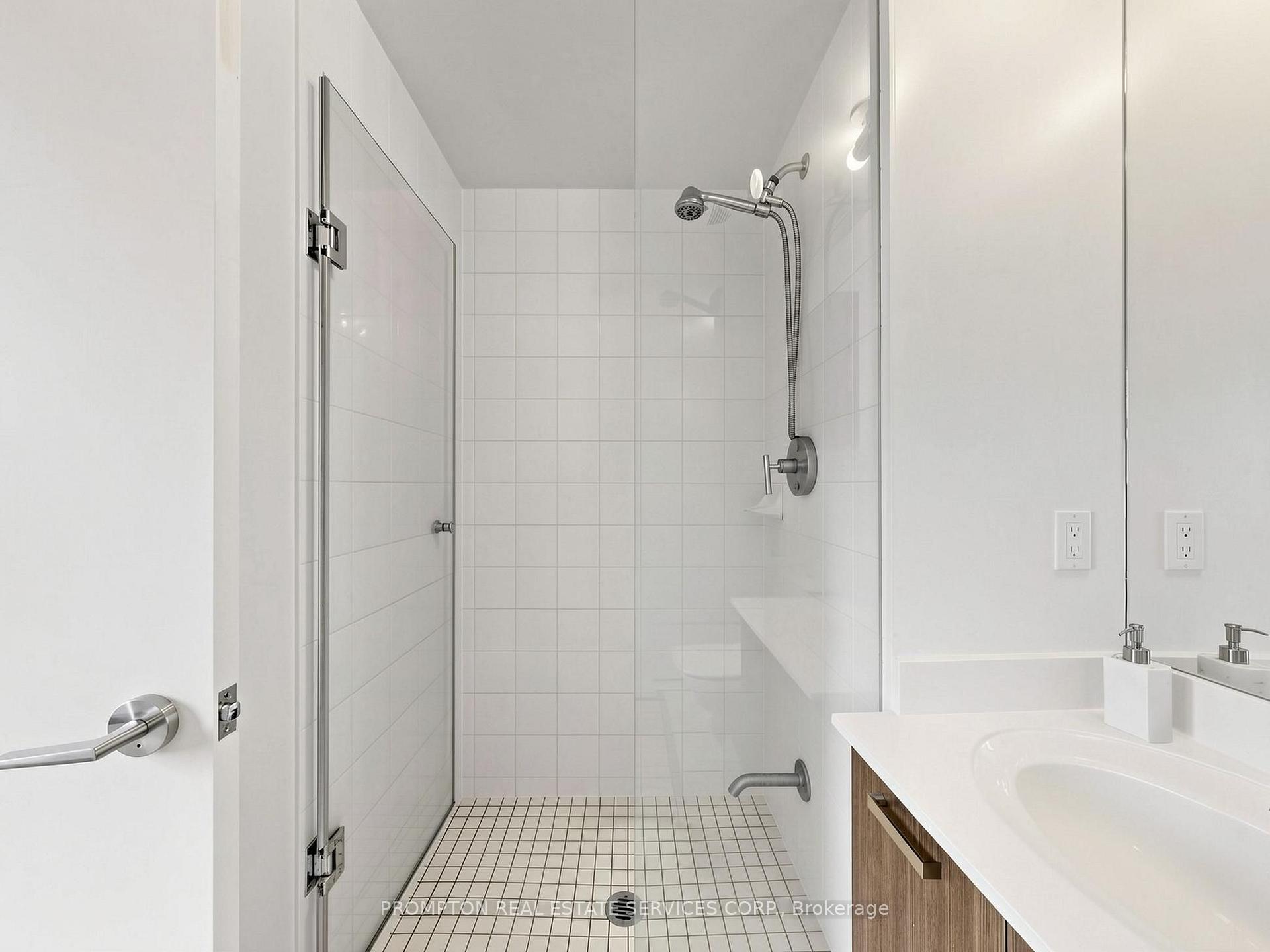 Photo 25 of Unit 905, 832 Bay Street, Toronto, Bay Street Corridor — HOMEH