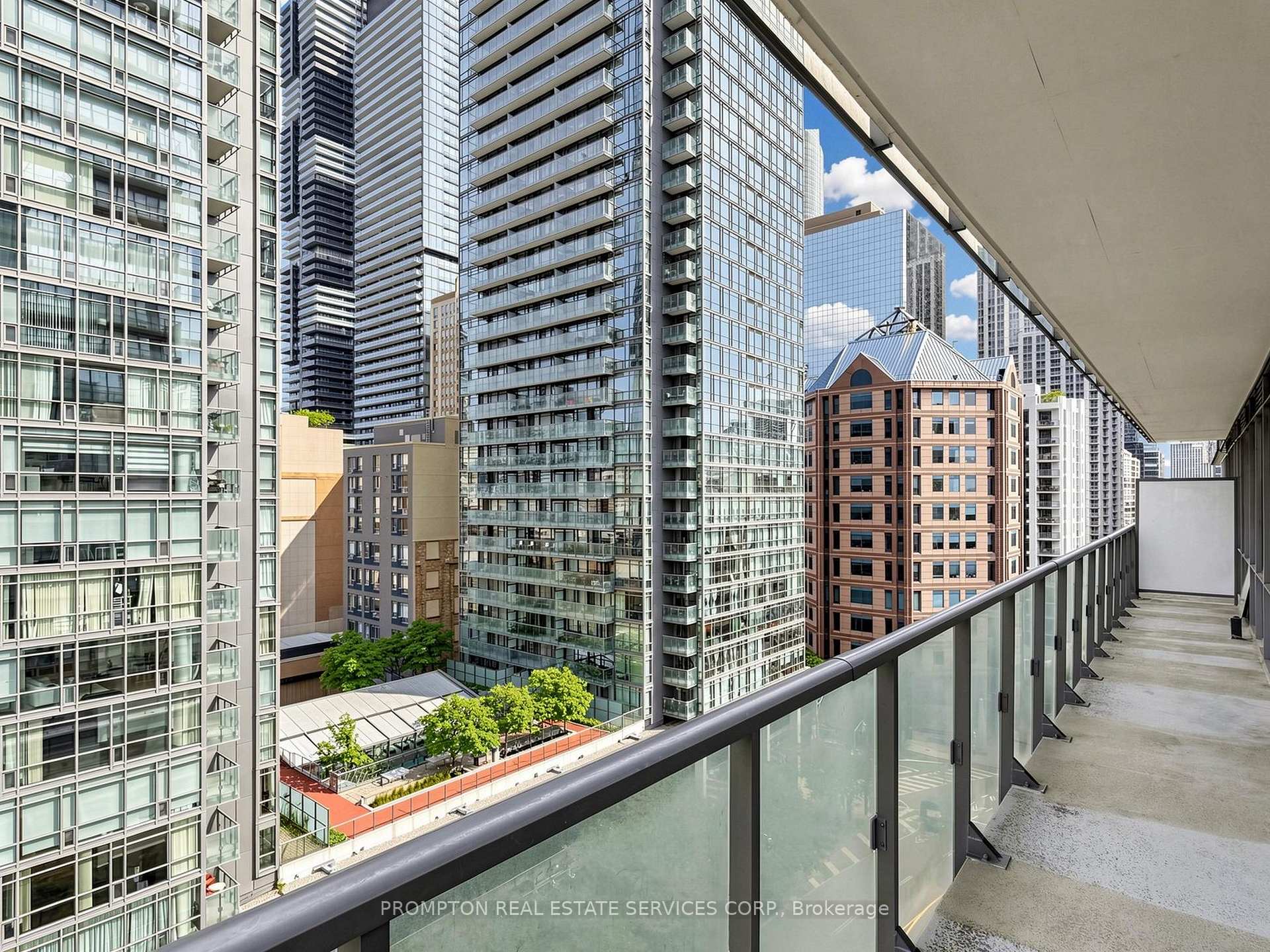 Photo 35 of Unit 905, 832 Bay Street, Toronto, Bay Street Corridor — HOMEH