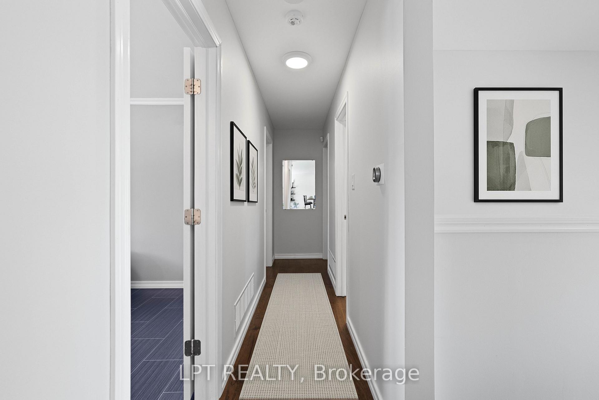 Photo 23 of 40 Rosemary Lane, Georgina, Pefferlaw — HOMEH