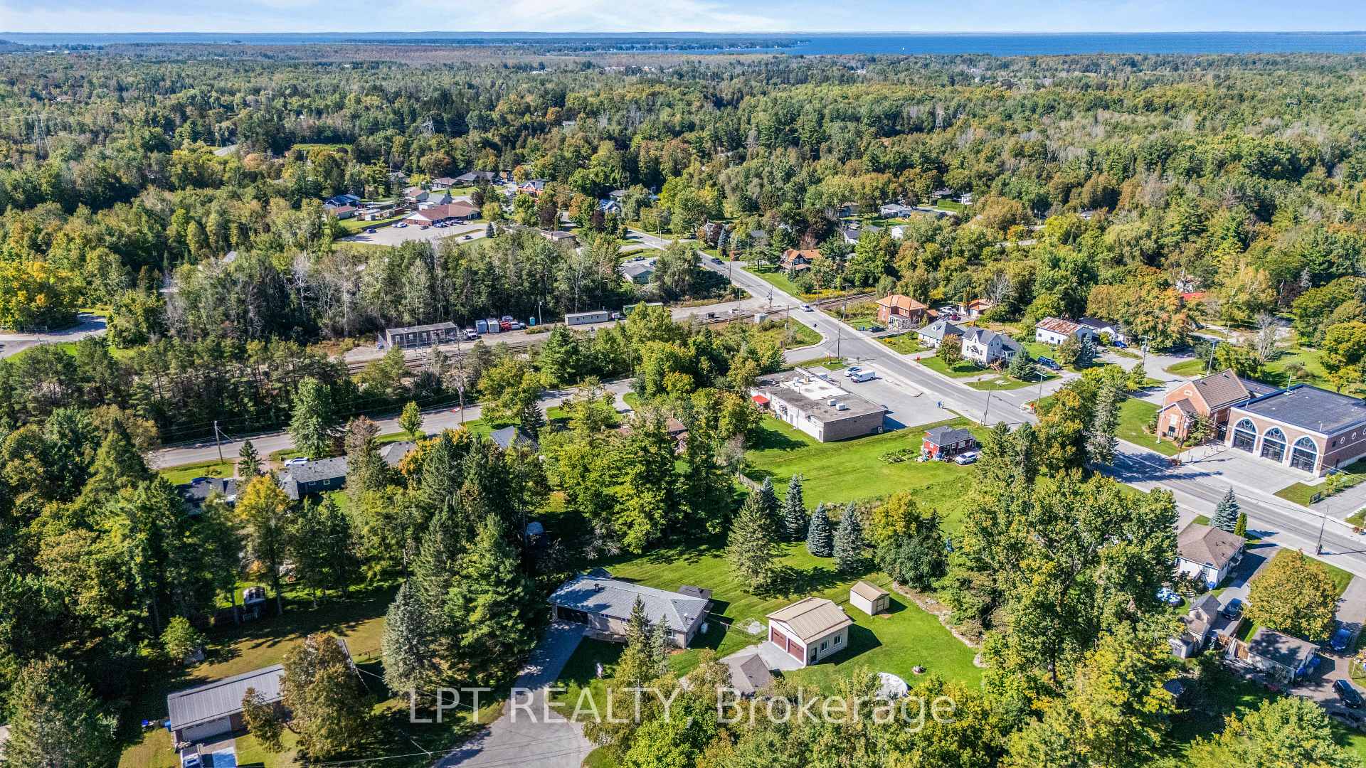 Photo 73 of 40 Rosemary Lane, Georgina, Pefferlaw — HOMEH