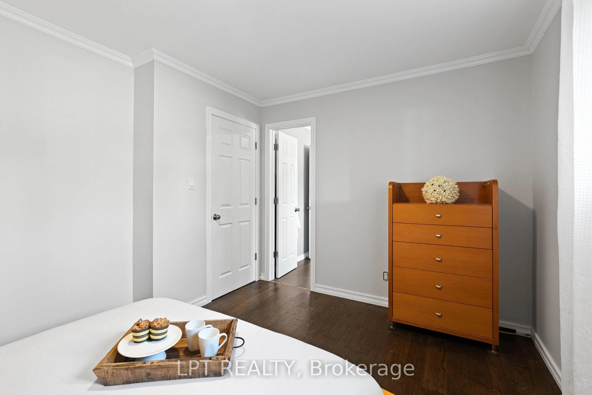 Photo 26 of 40 Rosemary Lane, Georgina, Pefferlaw — HOMEH