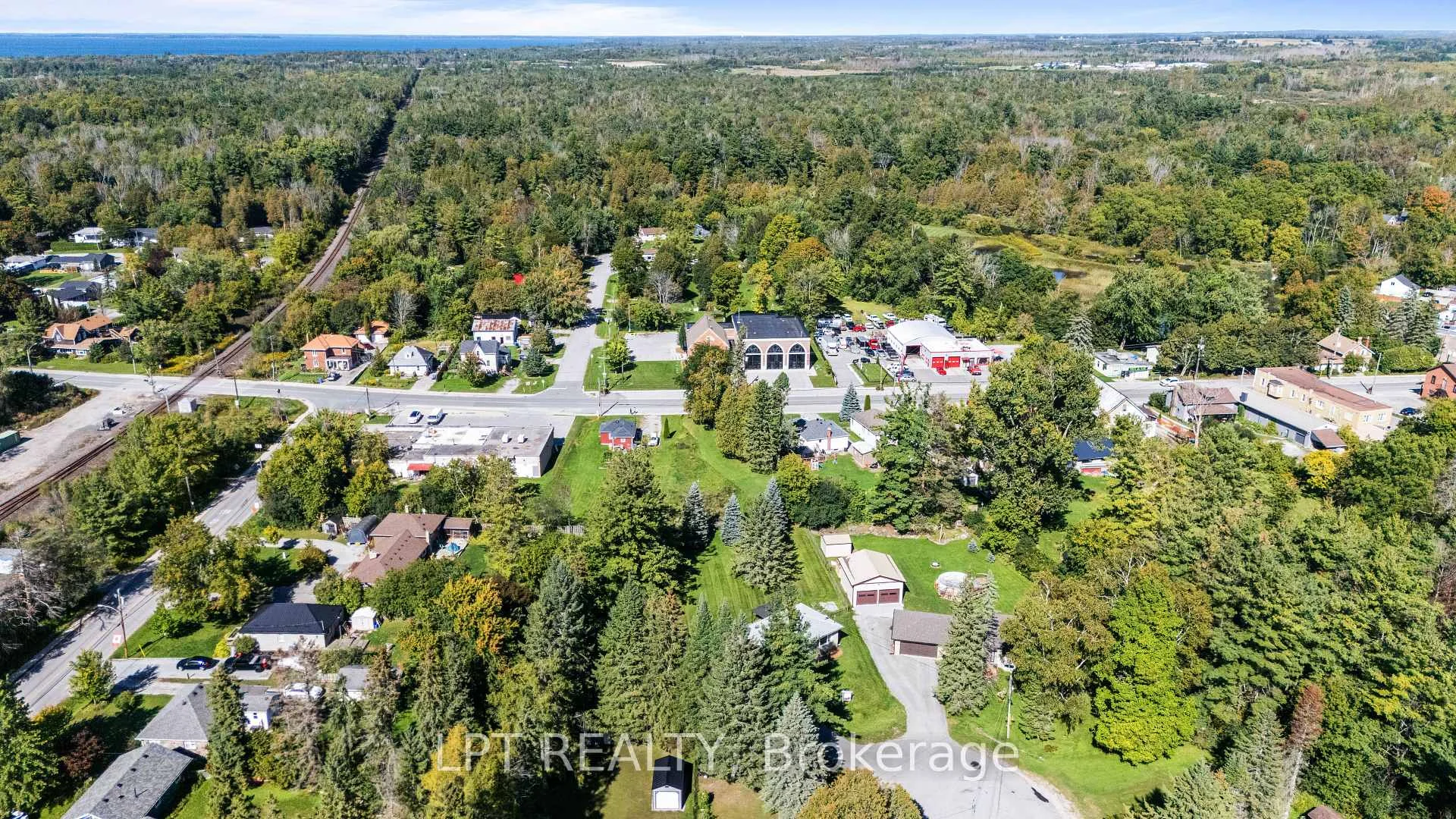 Photo 72 of 40 Rosemary Lane, Georgina, Pefferlaw — HOMEH