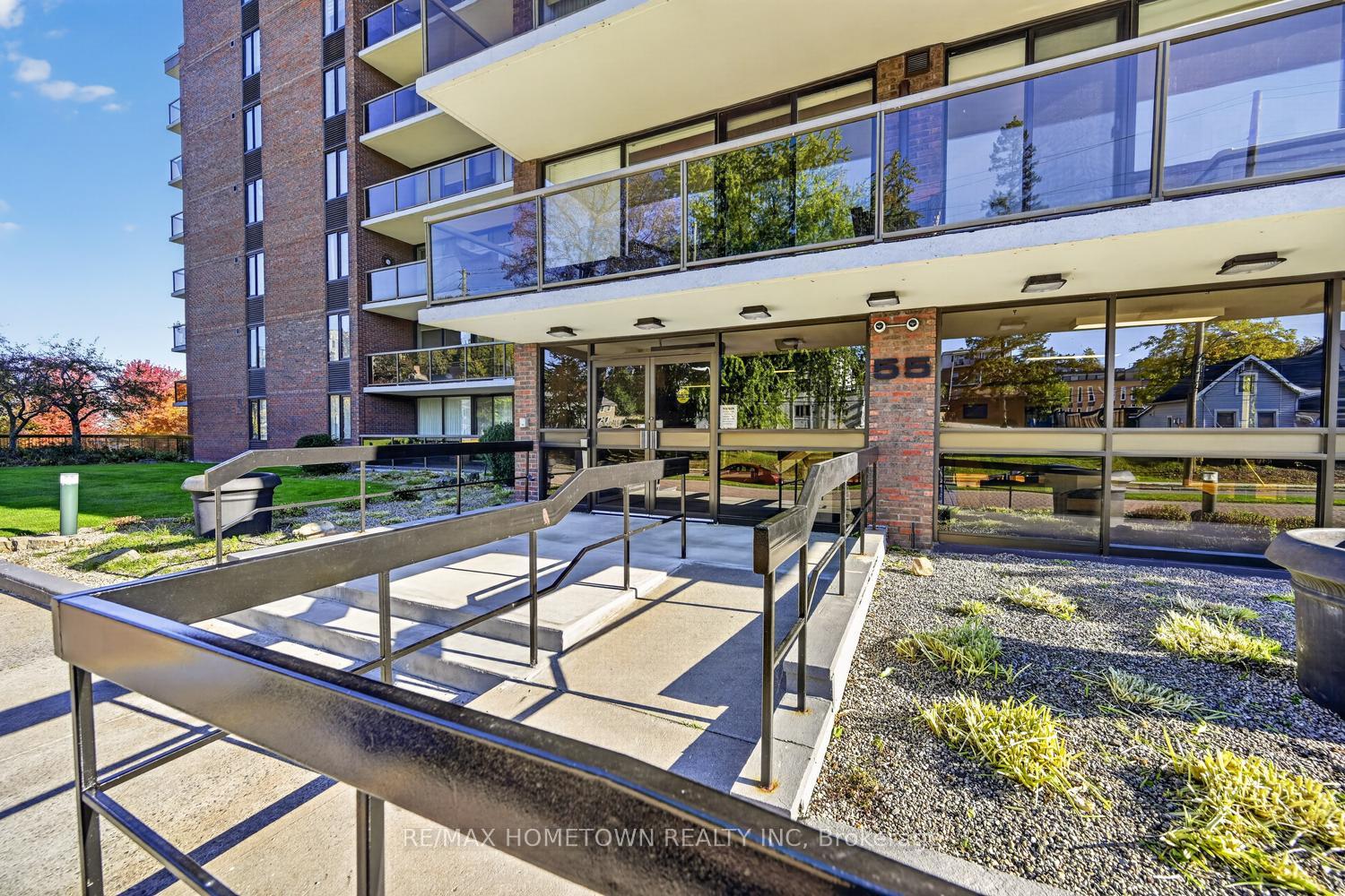 Photo 5 of Unit 704, 55 Water Street E, Brockville, Brockville — HOMEH