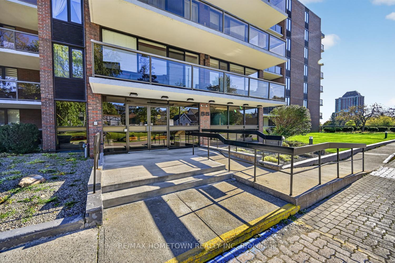 Photo 6 of Unit 704, 55 Water Street E, Brockville, Brockville — HOMEH