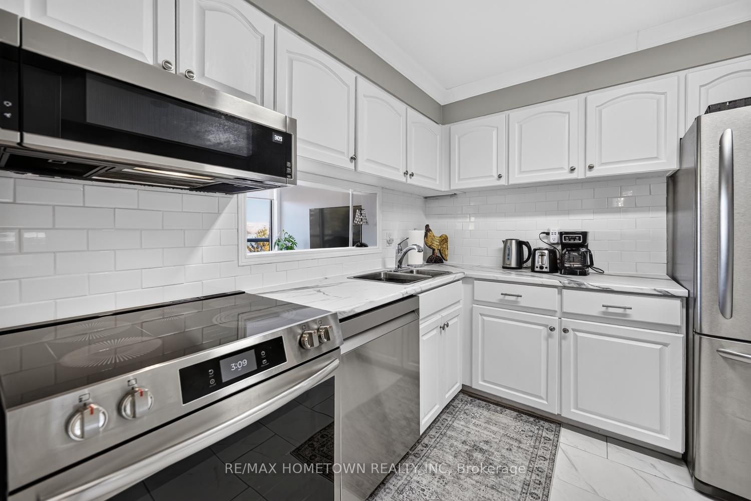 Photo 31 of Unit 704, 55 Water Street E, Brockville, Brockville — HOMEH