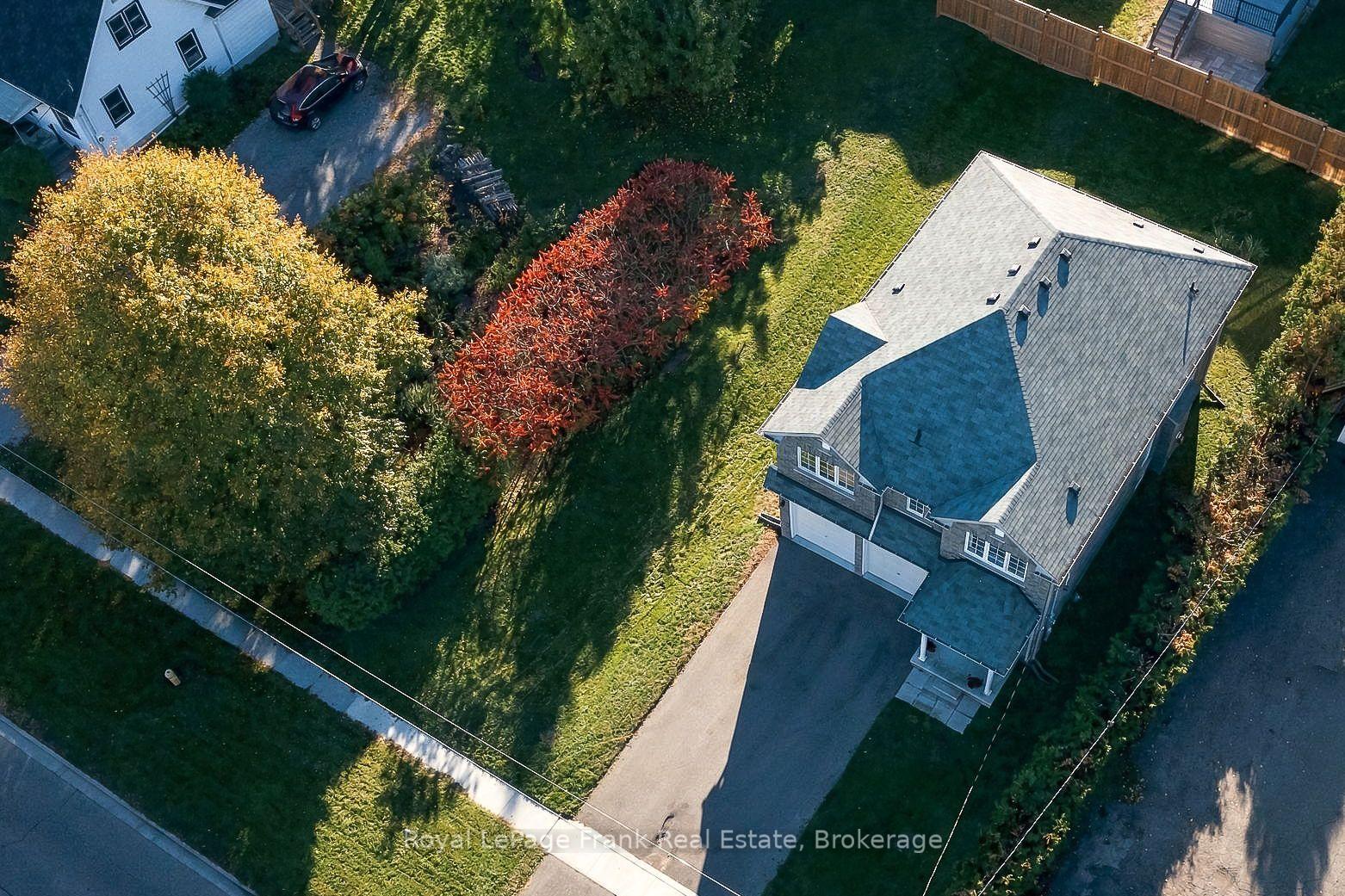 Photo 2 of 90 Townline Road S, Oshawa, Donevan — HOMEH